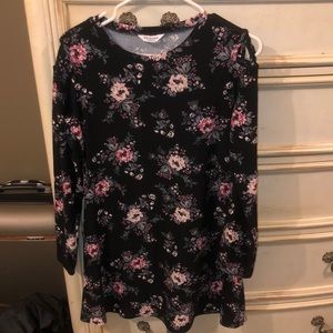 Floral cross cross shoulder dress